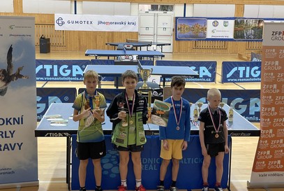 Radim Gazárek vítěz útěchy, Tomáš Matuška bronzový ve čtyřhře